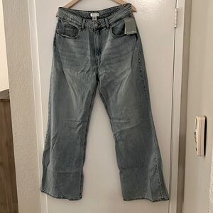 NWT H&M Loose Wide High Waist Jeans - Size 12